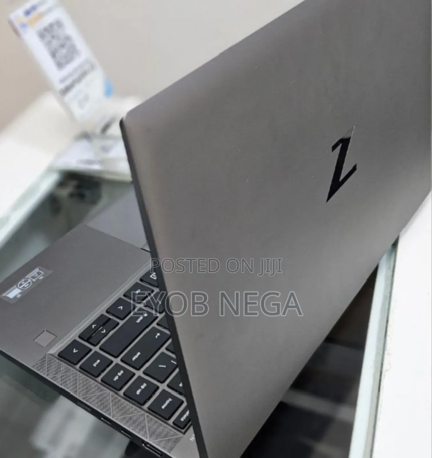 New Laptop HP ZBook Firefly 14 G7 16GB Intel Core I7 SSD 512GB