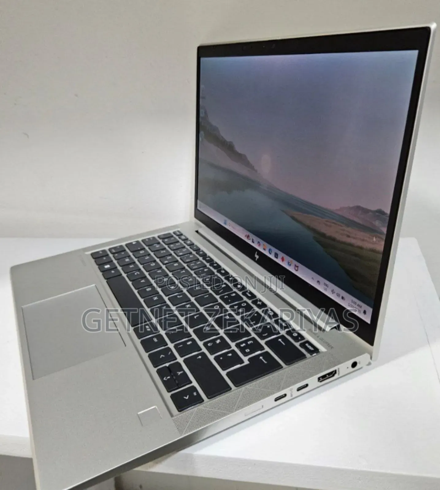 New Laptop HP EliteBook 830 G8 16GB AMD Ryzen 5 SSD 512GB