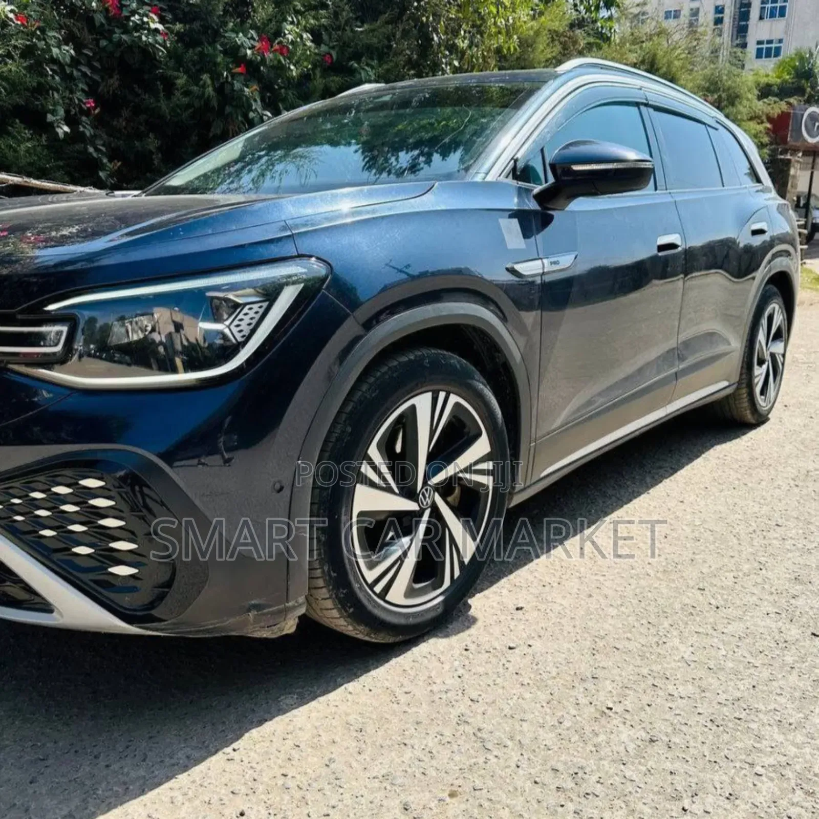 Volkswagen ID.6 2022 Blue