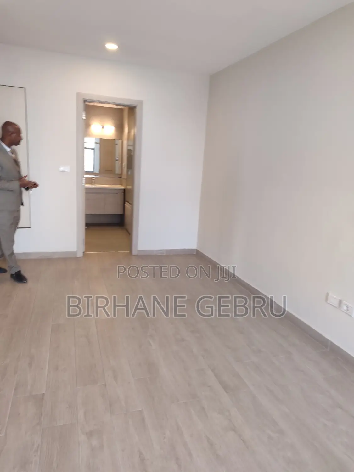 Luxury Apartiment Rent for Office