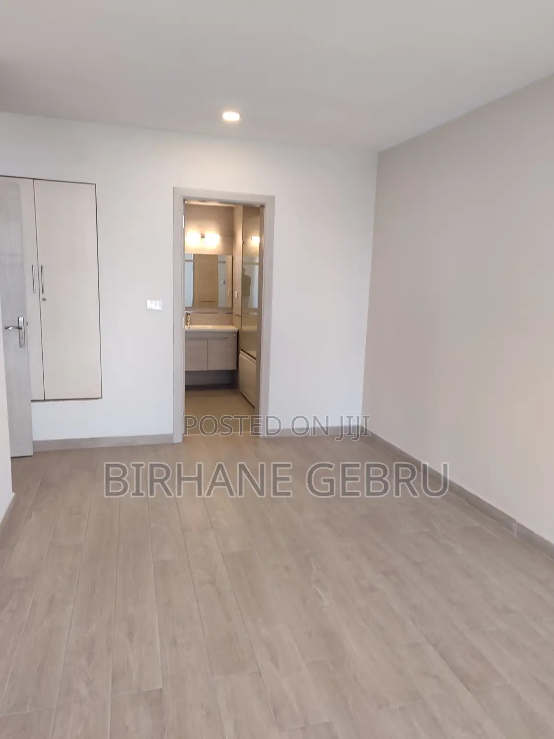 Luxury Apartiment Rent for Office