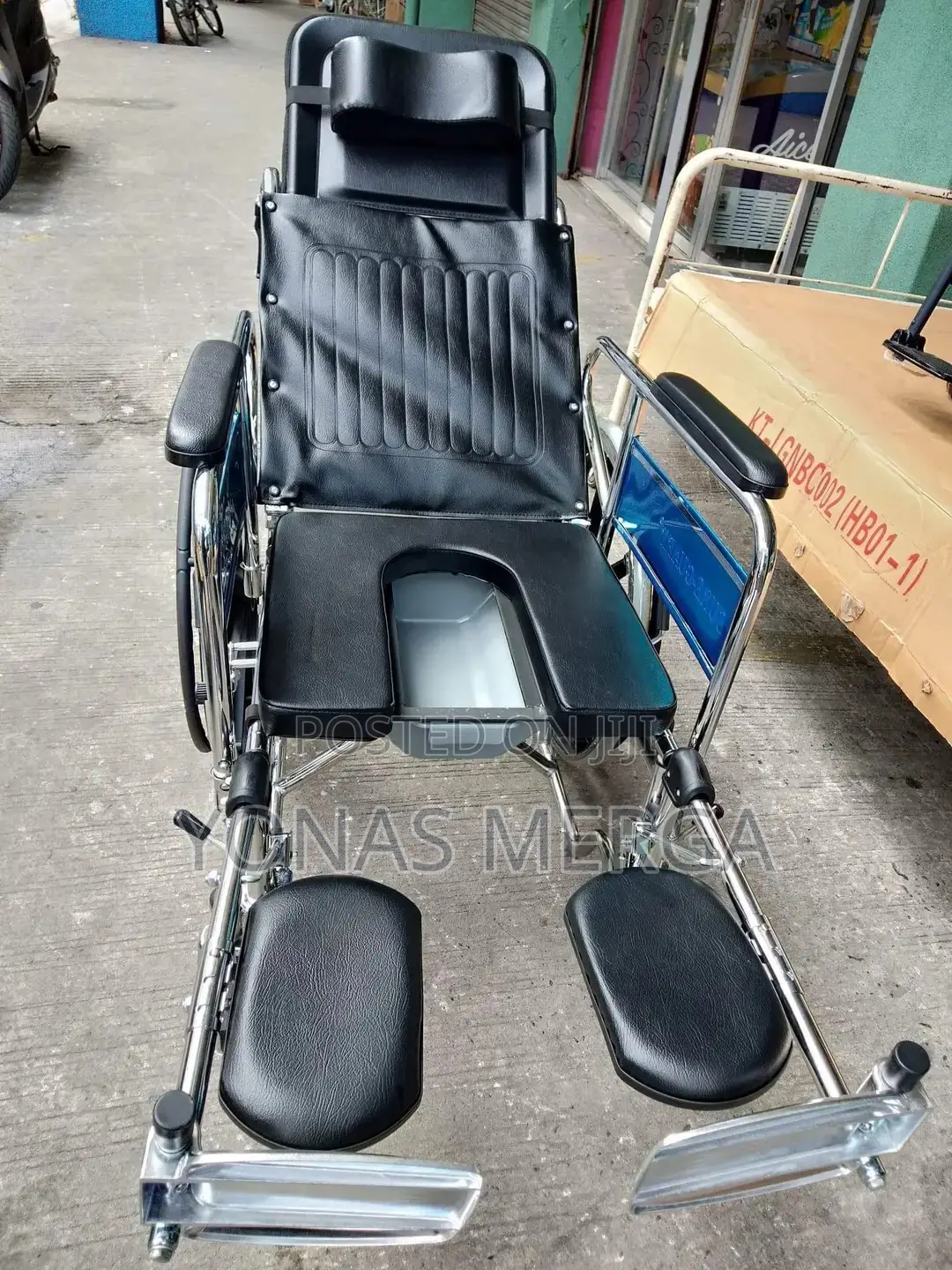 Wheelchair笋esmen Wheelchair鬱normal Use Due to Tire Blowouts