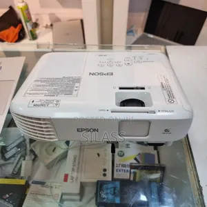 EPSON Projector Model Name: EB-S05 With Remote Hardwa