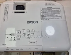 Eepson Projector Model S05