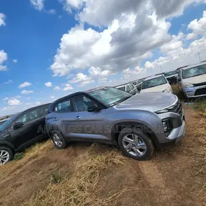 Photo - New Hyundai Creta 2024 Gray