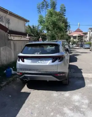 Hyundai Tucson 2022 Silver