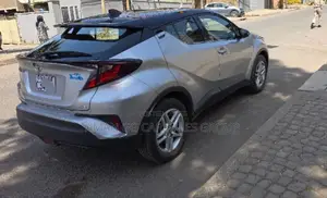 Toyota C-HR 2022 Silver