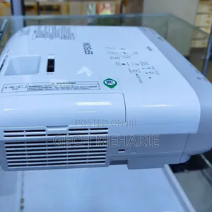 Photo - EBRAND NEW EPSON Projector Has Remote Model Name: EB-