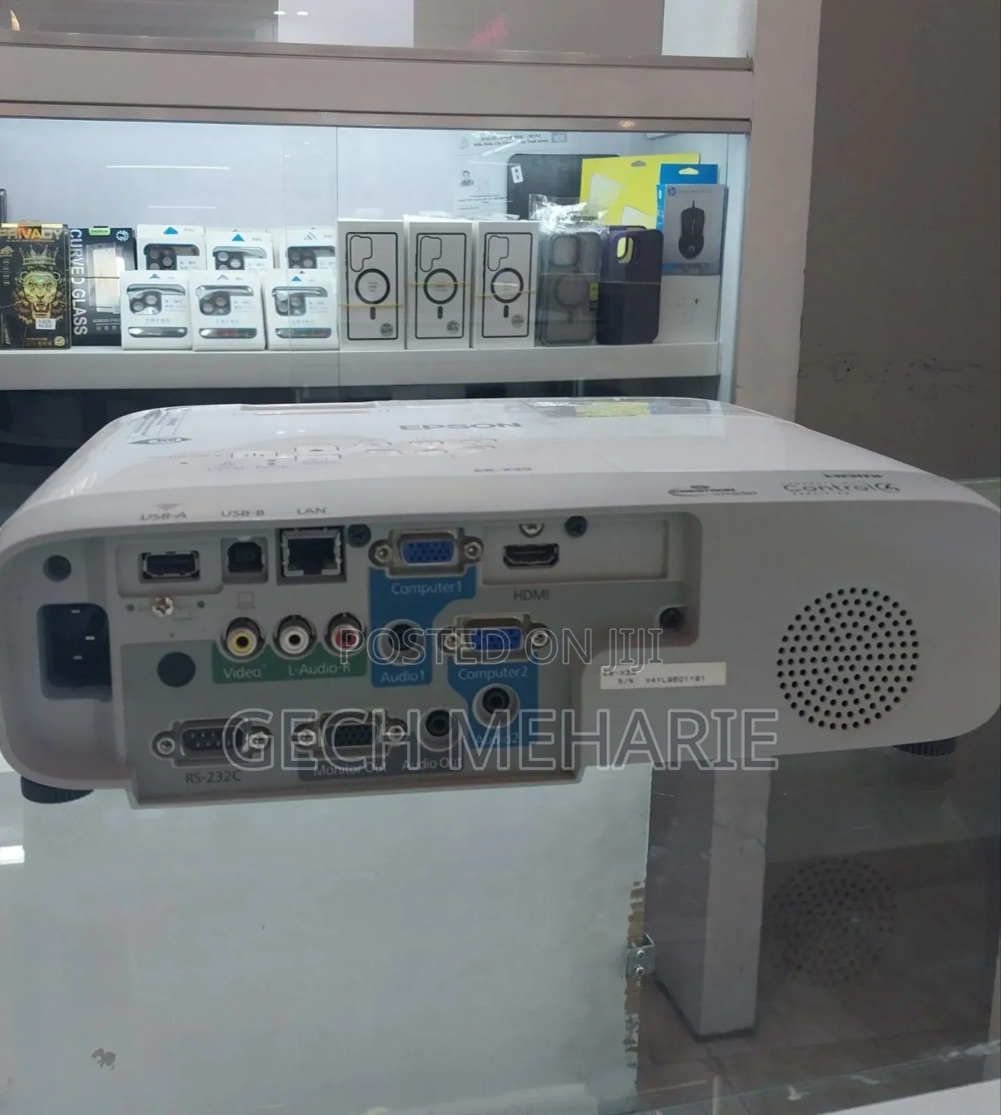 EBRAND NEW EPSON Projector Has Remote Model Name: EB-