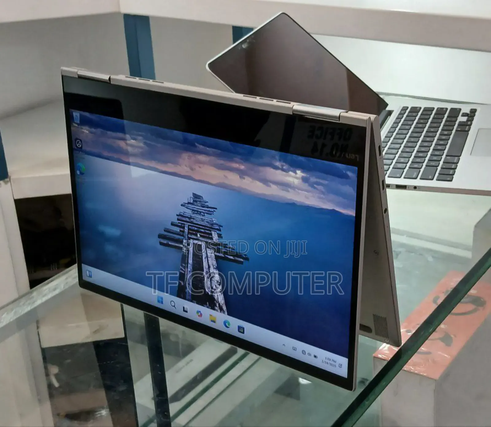 New Laptop Lenovo Yoga 730 16GB Intel Core I5 SSD 256GB