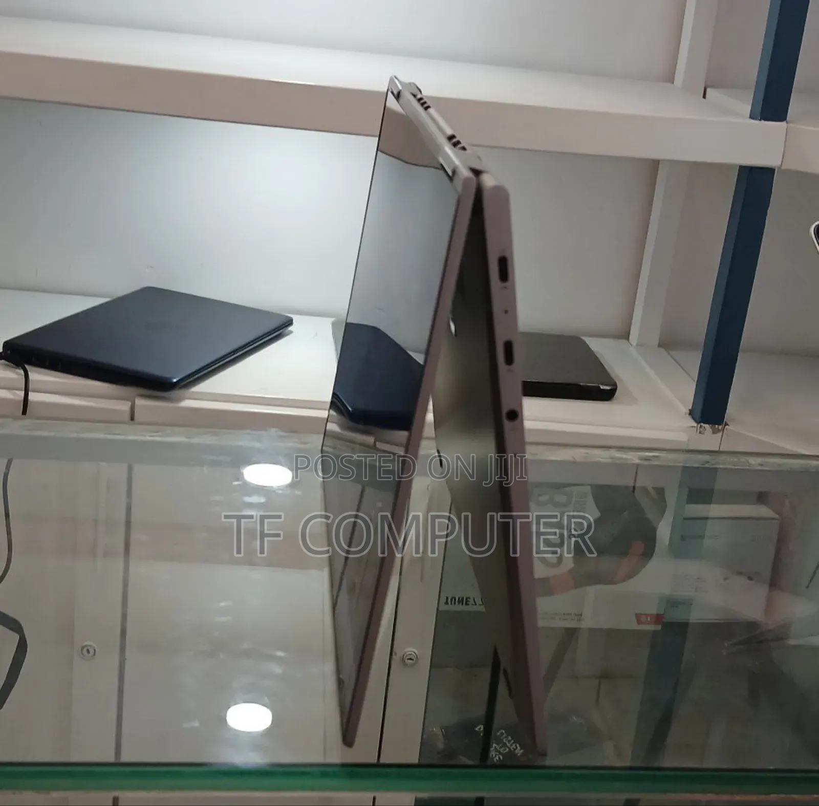 New Laptop Lenovo Yoga 730 16GB Intel Core I5 SSD 256GB