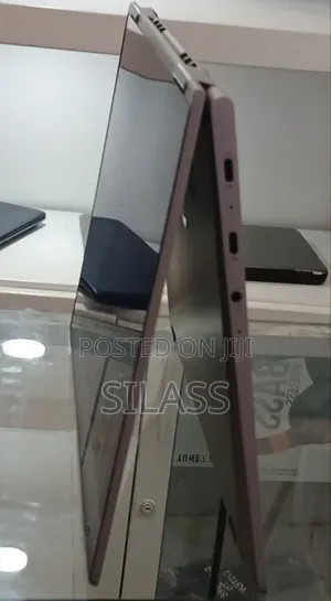 New Laptop Lenovo Yoga 730 16GB Intel Core I5 SSD 256GB