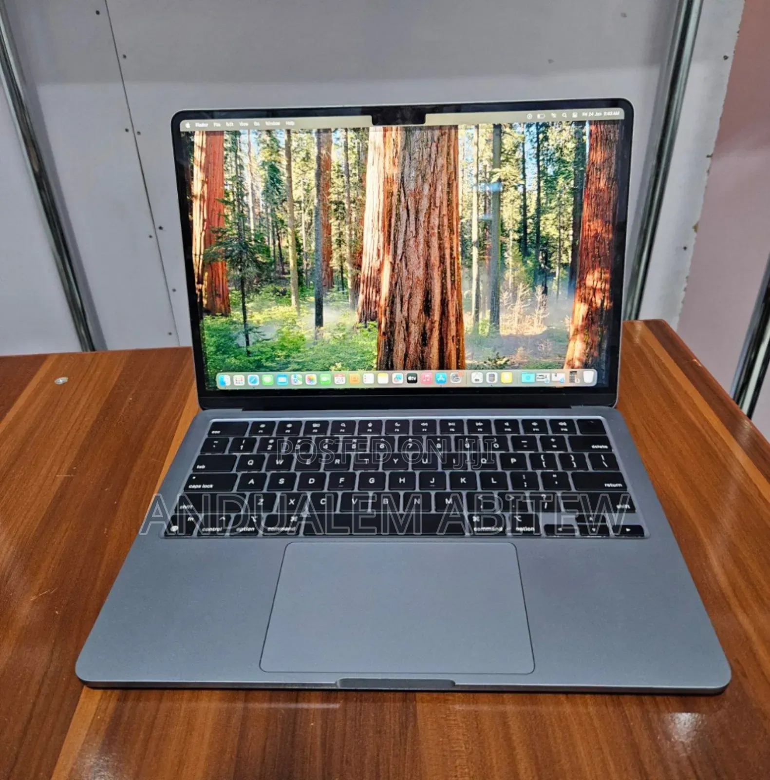 New Laptop Apple MacBook Air 2022 M2 8GB Apple M2 SSD 256GB