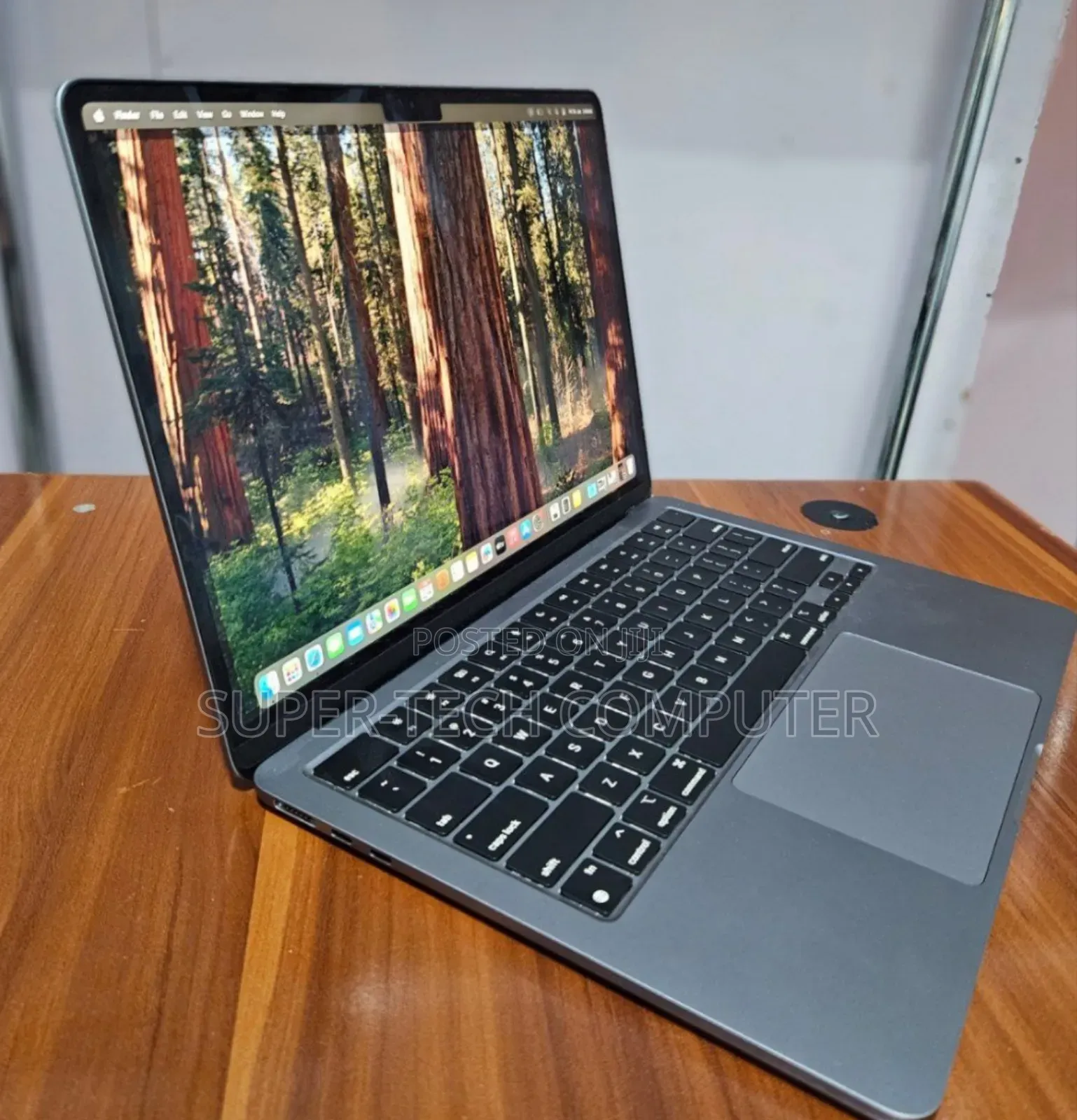 New Laptop Apple MacBook Air 2022 M2 8GB Apple M2 SSD 256GB