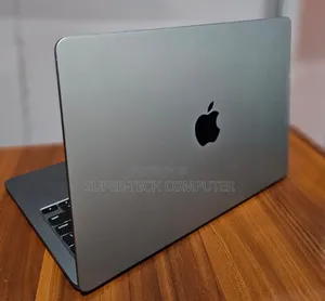 New Laptop Apple MacBook Air 2022 M2 8GB Apple M2 SSD 256GB