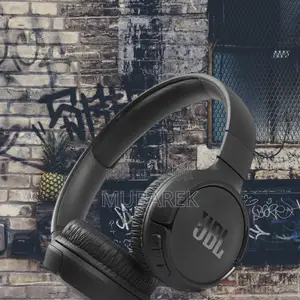 Photo - JBL TUNE 510BT Typical Lightweight and Stylish Headphones