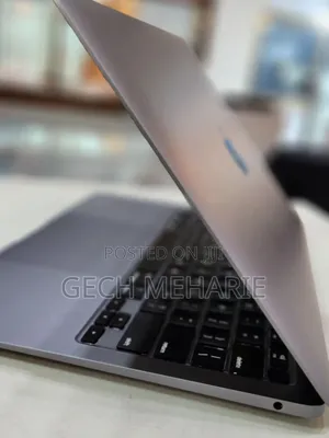 New Laptop Apple MacBook Air 2020 8GB Intel Core I3 SSD 512GB