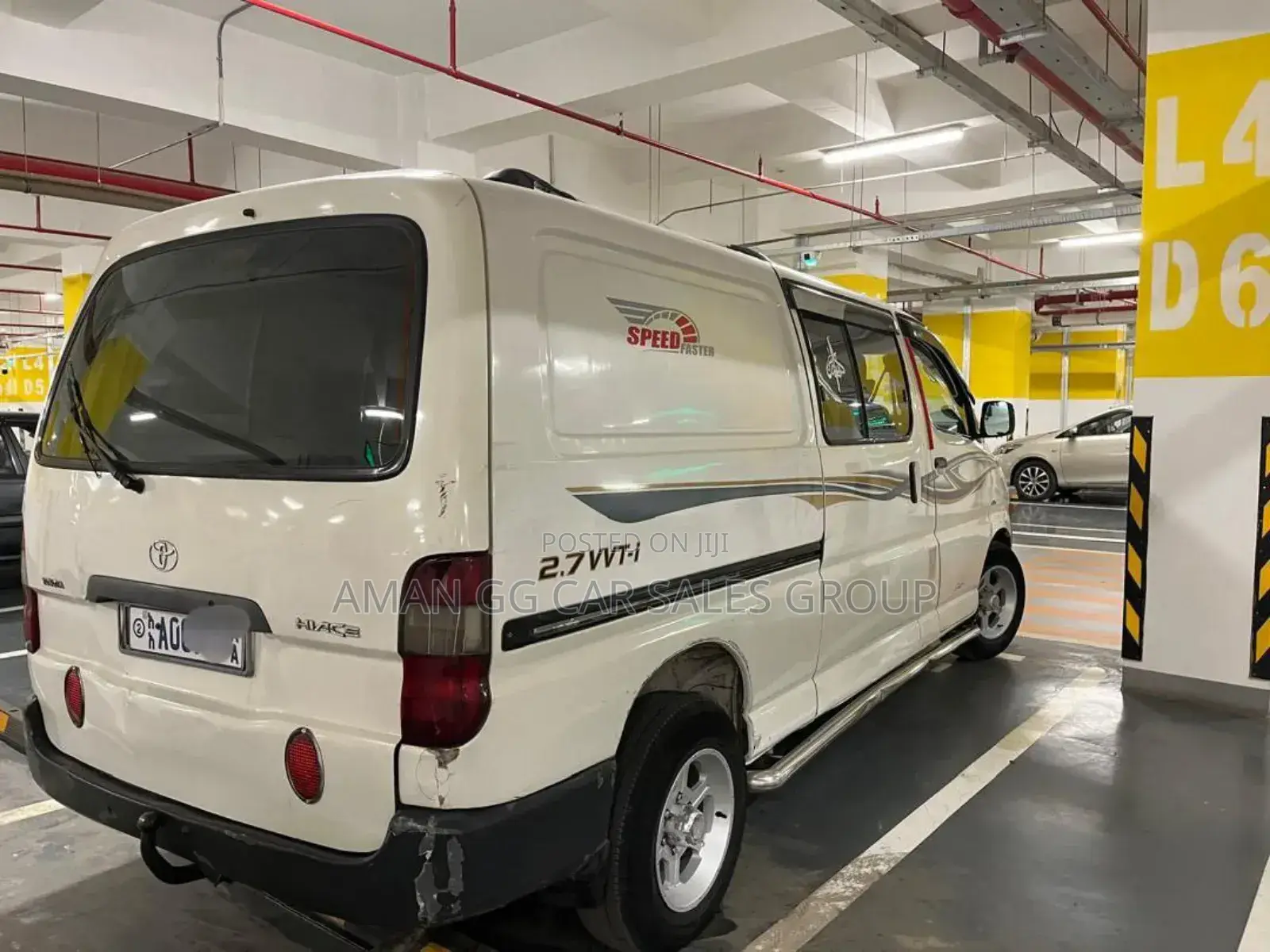 Toyota HiAce 2001 White