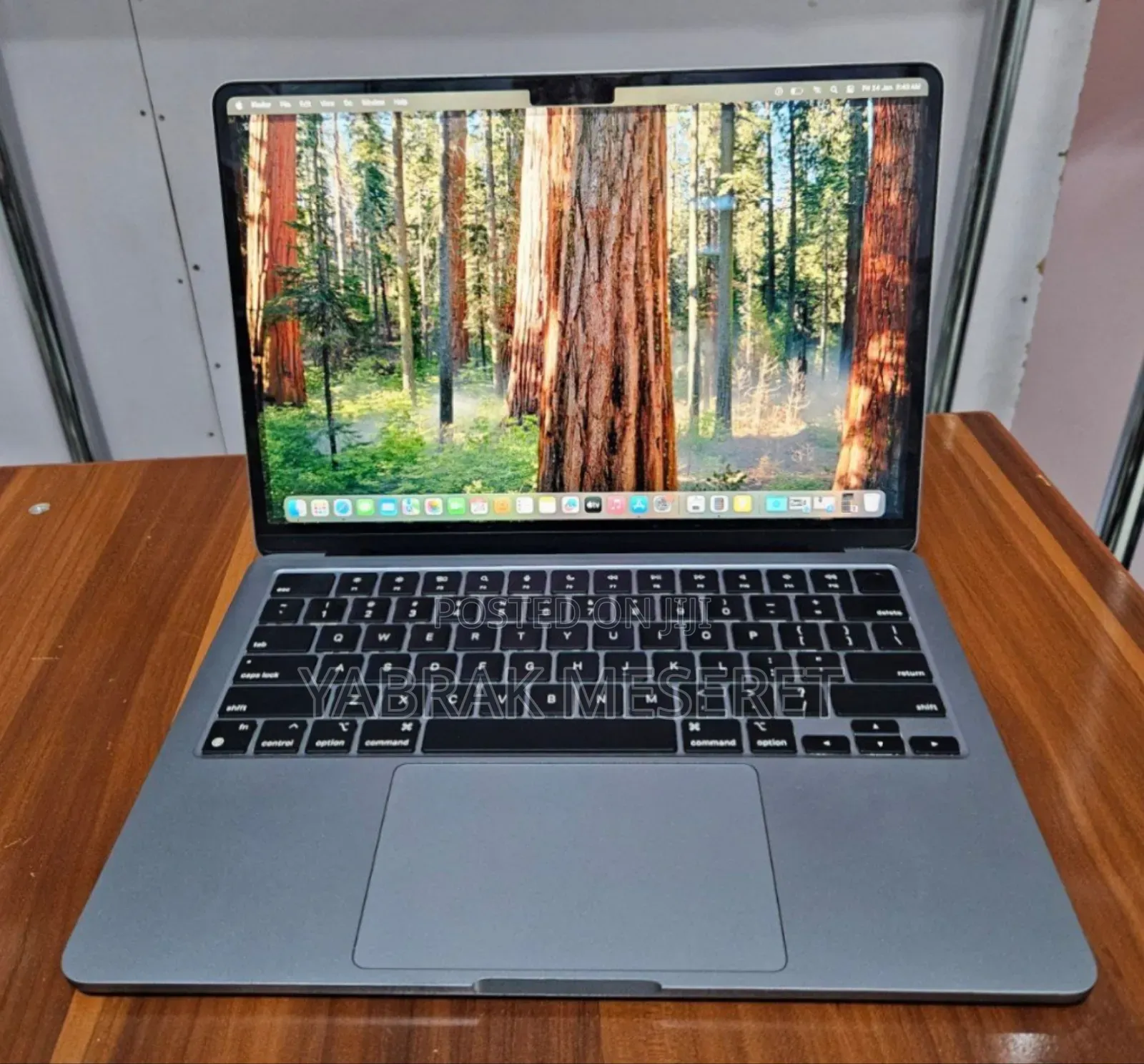 New Laptop Apple MacBook Air 2022 M2 8GB Apple M2 SSD 256GB