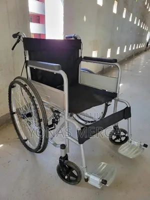 Lightweight Fold Wheelchair匪it Serves as Standard Wheelchair