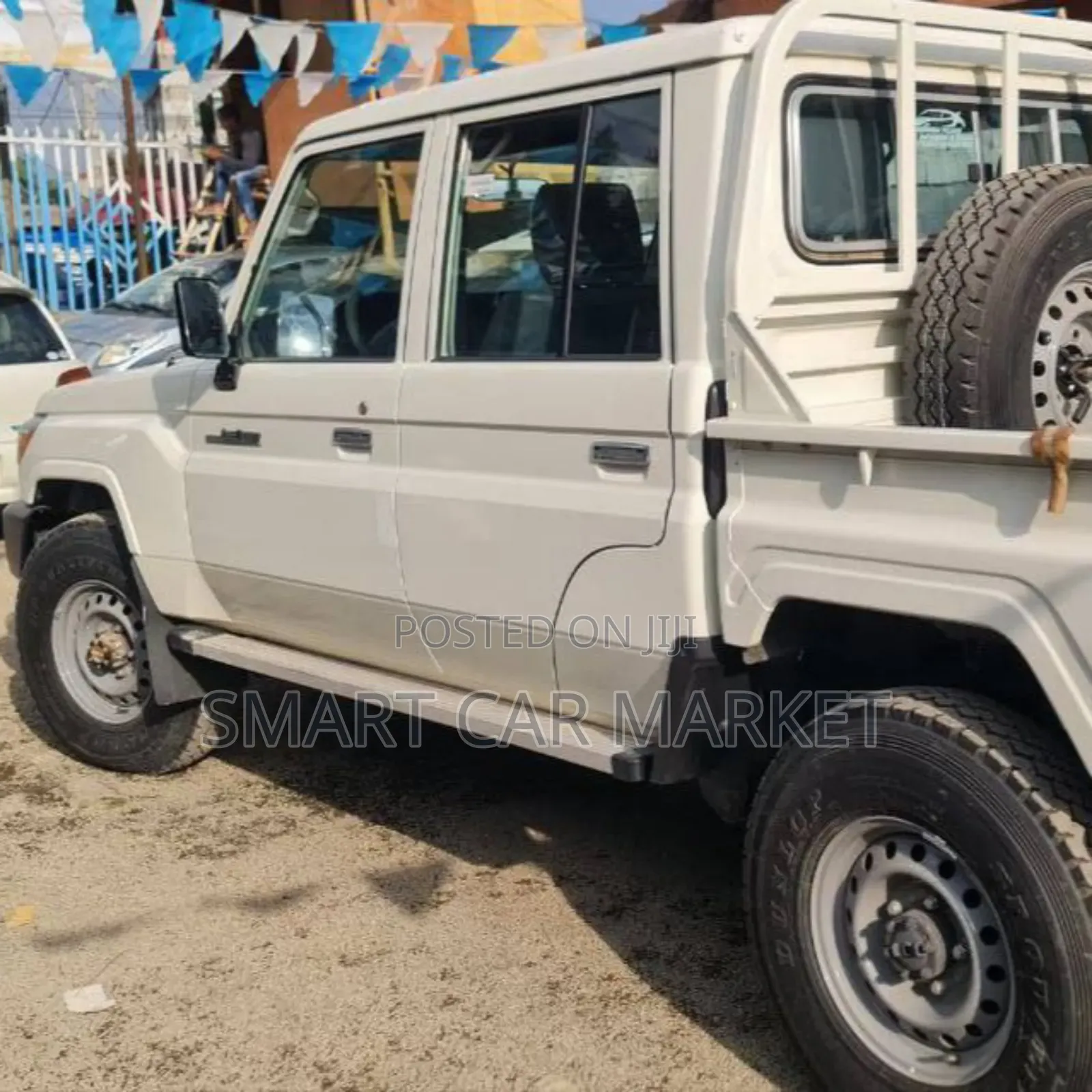 Toyota Land Cruiser 2020 White