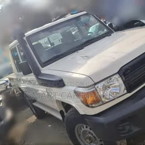 Toyota Land Cruiser 2020 White