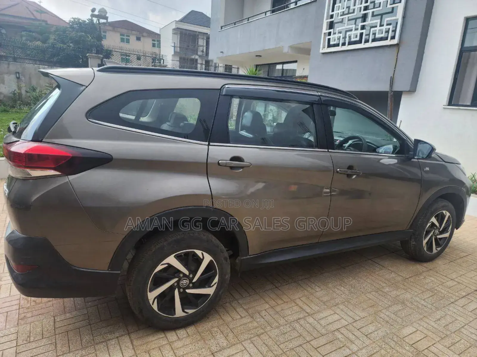 Toyota Rush 2018 Gray