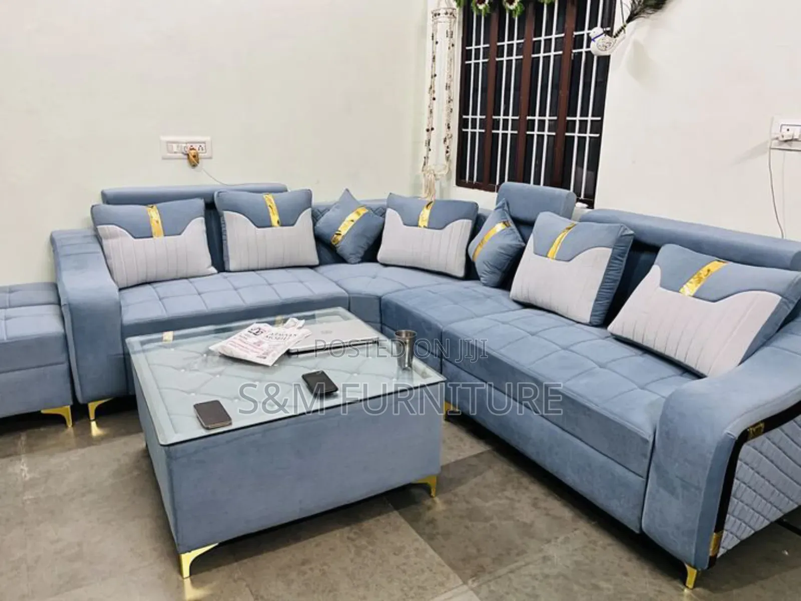 Expertise L Shape Sofa Set With Table 2 Boxes.