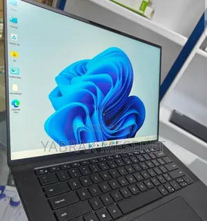 Photo - New Laptop Dell Precision 5570 20GB Intel Core I7 SSD 1T