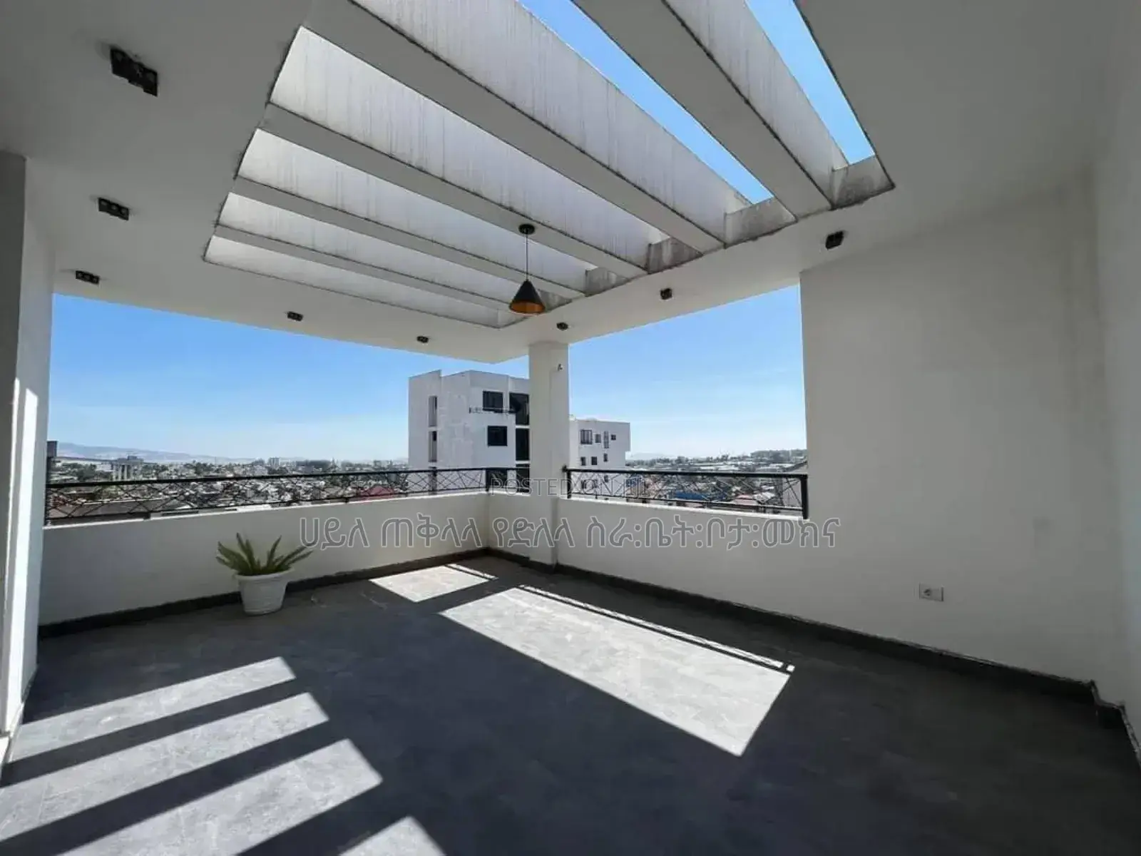 Furnished 5bdrm Townhouse/Terrace in Gerji Jakiros Area, Bole for sale