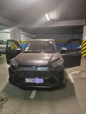 Photo - Toyota Raize 2022 Black