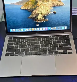 New Laptop Apple MacBook Pro 2020 16GB Intel Core I7 SSD 512GB
