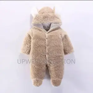 ለክረምቱ ተስማሚ የሆነ ባለፈር ልብስ