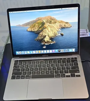 New Laptop Apple MacBook Pro 2020 16GB Intel Core I7 SSD 512GB
