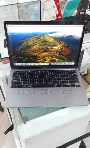 New Laptop Apple MacBook Pro 2020 16GB Intel Core I7 SSD 512GB