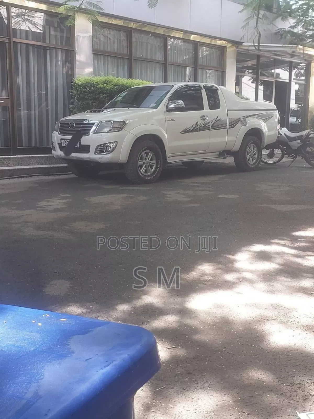 Toyota Hilux 2014 White