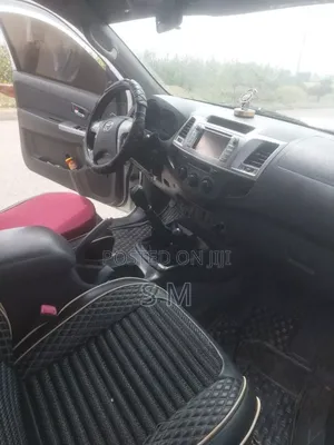 Toyota Hilux 2014 White