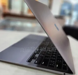 New Laptop Apple MacBook Air 2020 8GB Intel Core I3 SSD 256GB