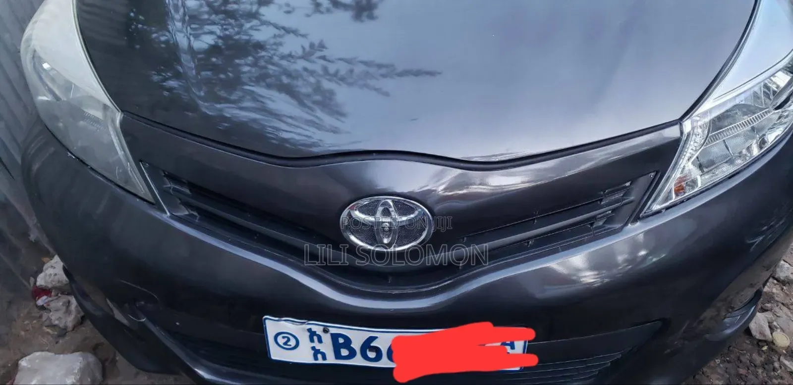 Toyota Yaris 2012 Gray