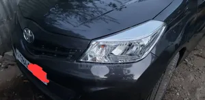 Toyota Yaris 2012 Gray