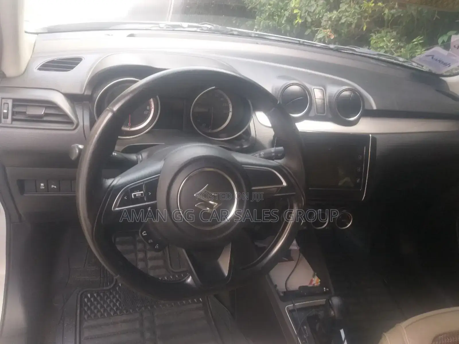 Suzuki Swift 2022 Silver