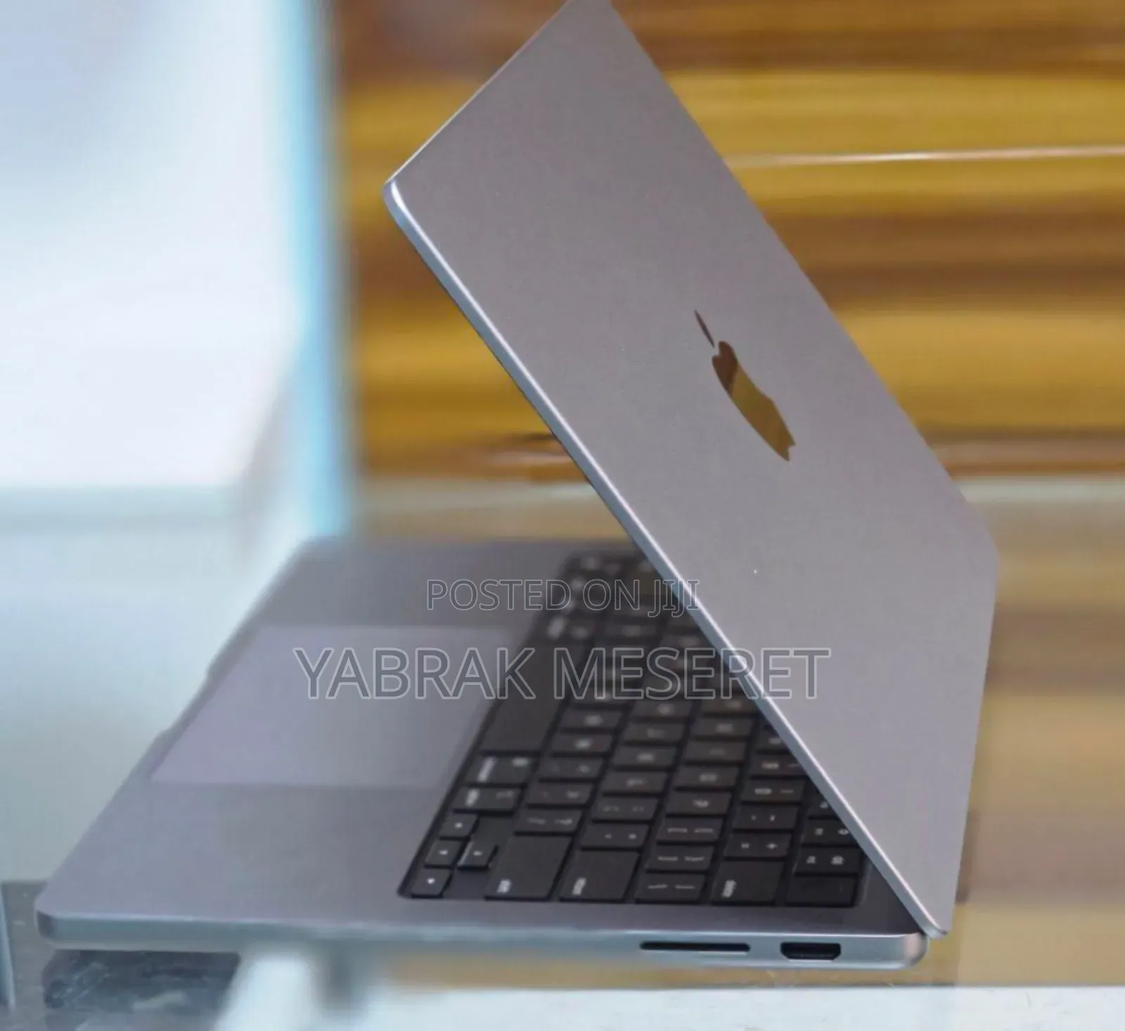 New Apple MacBook Pro 2023 M3 14-Inch 16GB Apple M3 Pro SSD 512GB