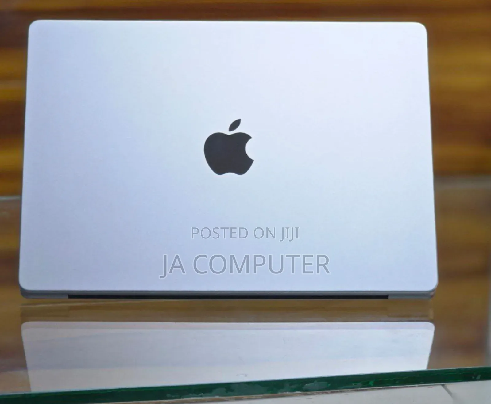 New Apple MacBook Pro 2023 M3 14-Inch 16GB Apple M3 Pro SSD 512GB