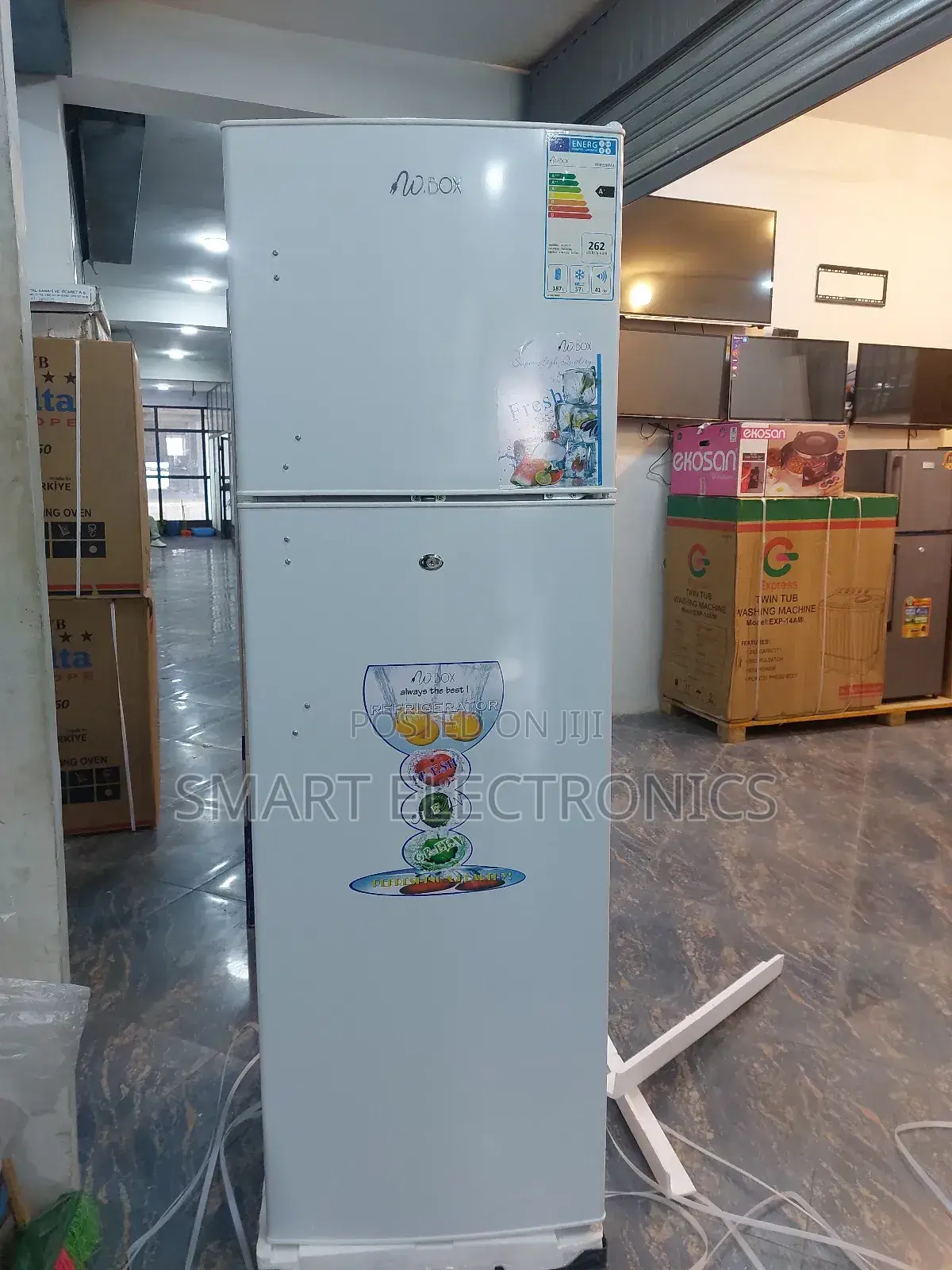 W.Box Refrigerator 350L