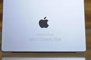 Photo - New Laptop Apple MacBook Pro 2023 M3 Pro 14-Inch 16GB Intel SSD 512GB