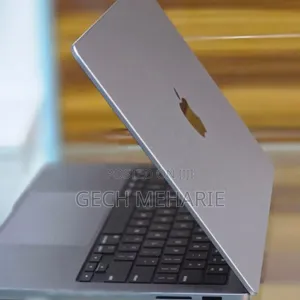 New Laptop Apple MacBook Pro 2023 M3 14-Inch 16GB Apple M3 SSD 512GB