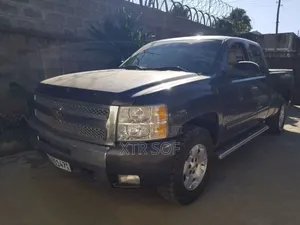 Chevrolet Silverado 1500 Extended Cab LT 4WD  2012 Gray