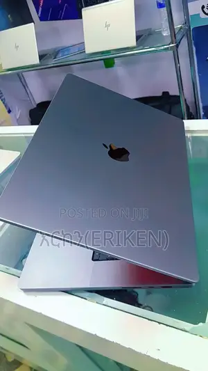 Photo - New Laptop Apple MacBook Pro 2021 M1 16GB Apple M1 Pro SSD 512GB