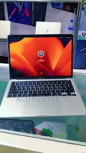 New Laptop Apple MacBook Pro M1 16GB Apple M1 Pro SSD 256GB