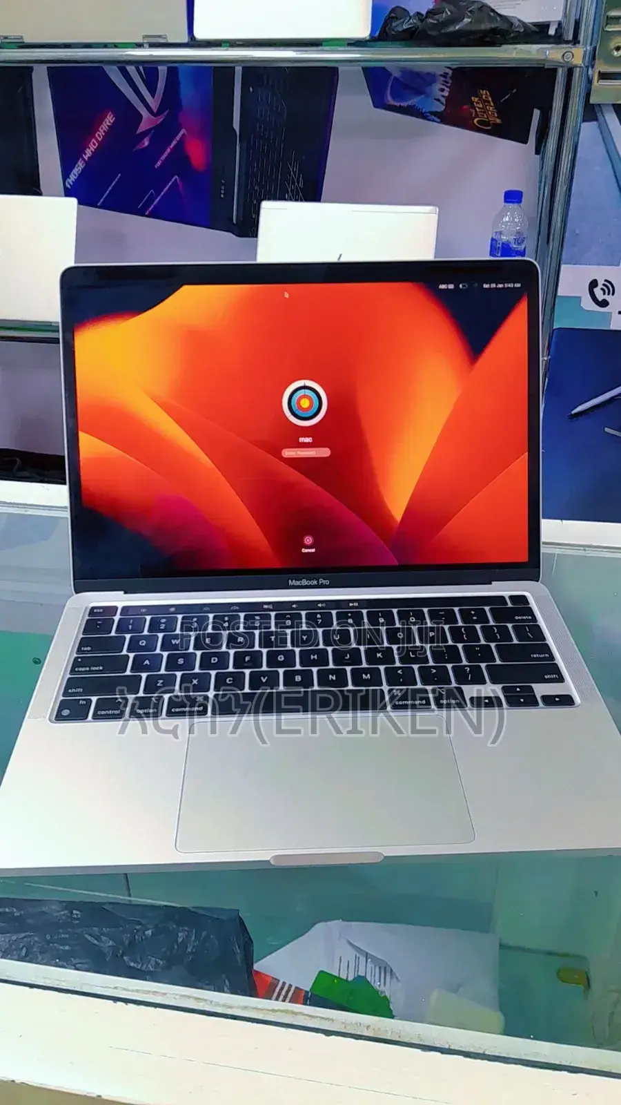 New Laptop Apple MacBook Pro M1 16GB Apple M1 Pro SSD 256GB